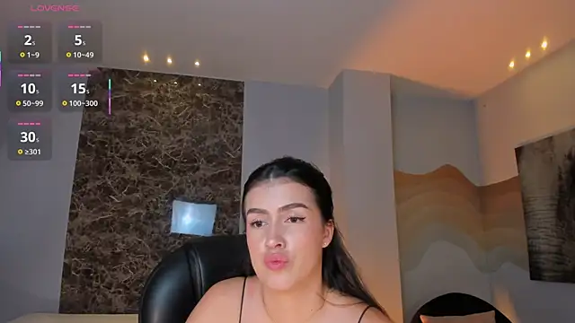 Snapshot of PaulinaSantos_ chatting on May 30, 2026, 8:03 pm PaulinaSantos online show from May 30, 2026, 8:03 pm