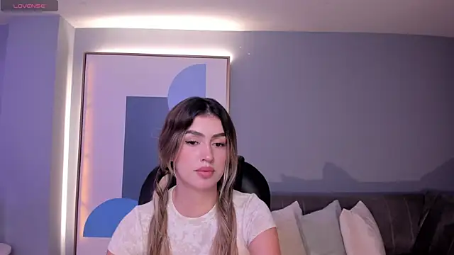 Snapshot of PaulinaSantos_ chatting on March 19, 2025, 7:17 pm PaulinaSantos online show from March 19, 2025, 7:17 pm