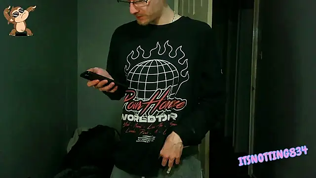 Snapshot of Itsnotting834 chatting on September 8, 2025, 8:41 pm Itsnotting834 online show from September 8, 2025, 8:41 pm