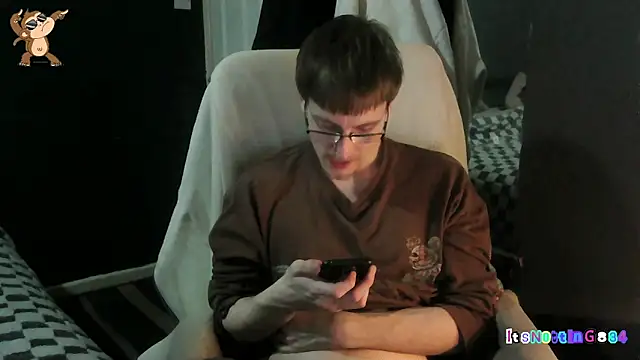 Snapshot of Itsnotting834 chatting on March 13, 2025, 12:59 am Itsnotting834 online show from March 13, 2025, 12:59 am