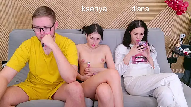 Ksenny online show from April 22, 2026, 5:58 am