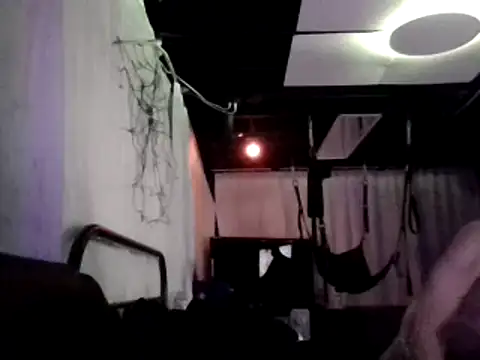 Snapshot of Paulhenry chatting on December 17, 2025, 8:52 am Paulhenry online show from December 17, 2025, 8:52 am