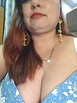 Dianaa9 online show from May 5, 2026, 6:44 pm