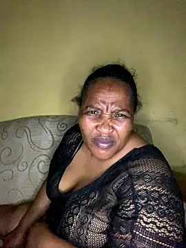 Snapshot of Amandious chatting on January 6, 2026, 8:35 pm Amandious online show from January 6, 2026, 8:35 pm