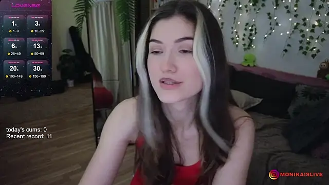 monikavenom online show from October 7, 2025, 2:12 am