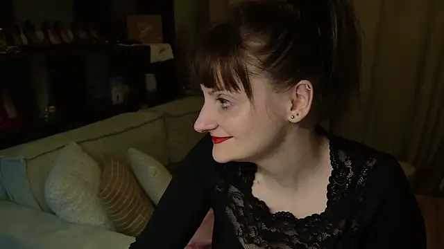 victoirenextdoor online show from February 20, 2026, 9:28 pm