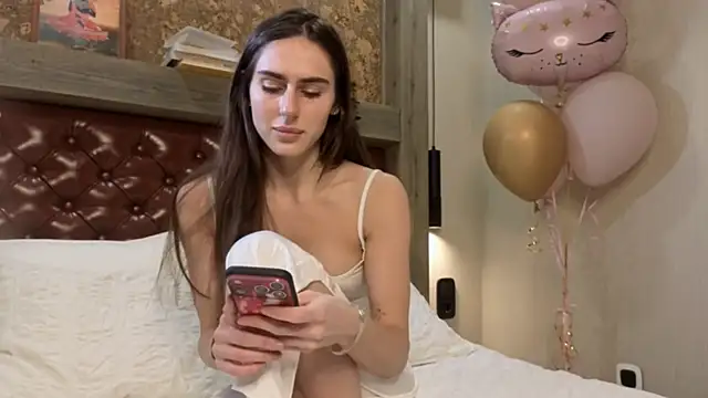 CuteRebelious online show from February 13, 2026, 1:55 pm