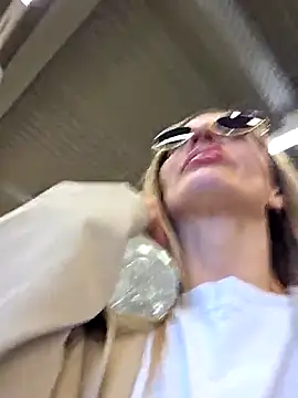 SweetMonicaUK online show from October 2, 2025, 11:35 am