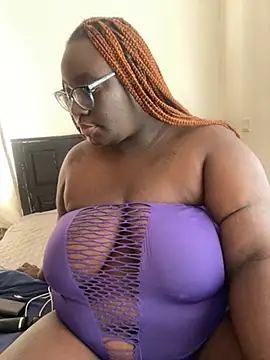 Snapshot of Toomuch_Squirt chatting on January 19, 2026, 7:45 am Toomuch Squirt online show from January 19, 2026, 7:45 am