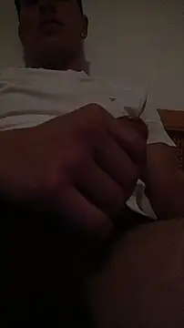 Snapshot of God_feeling chatting on December 17, 2025, 10:26 pm God feeling online show from December 17, 2025, 10:26 pm