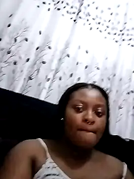 Snapshot of TheDoubleTrouble18xxx chatting on November 25, 2025, 9:26 pm TheDoubleTrouble18xxx online show from November 25, 2025, 9:26 pm