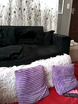 Snapshot of TheDoubleTrouble18xxx chatting on November 25, 2025, 8:14 am TheDoubleTrouble18xxx online show from November 25, 2025, 8:14 am