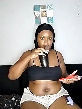 Snapshot of TheDoubleTrouble18xxx chatting on March 12, 2025, 8:20 pm TheDoubleTrouble18xxx online show from March 12, 2025, 8:20 pm