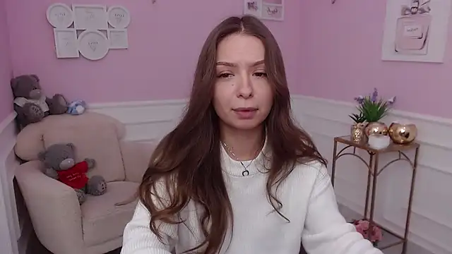 LucySkilar online show from November 7, 2025, 5:34 am