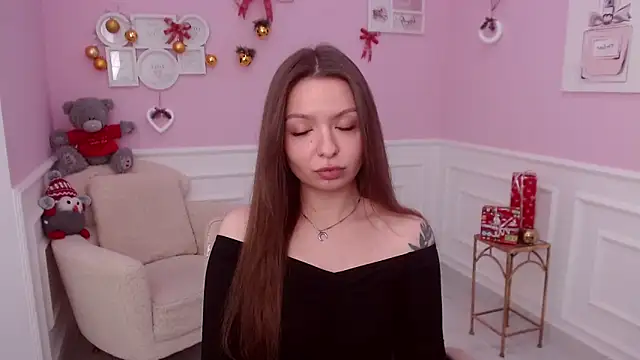 LucySkilar online show from December 24, 2024, 8:00 am