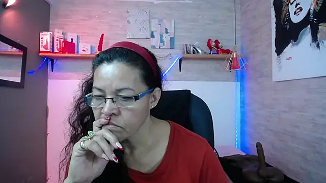 Snapshot of MaturePure chatting on November 20, 2025, 8:09 pm MaturePure online show from November 20, 2025, 8:09 pm