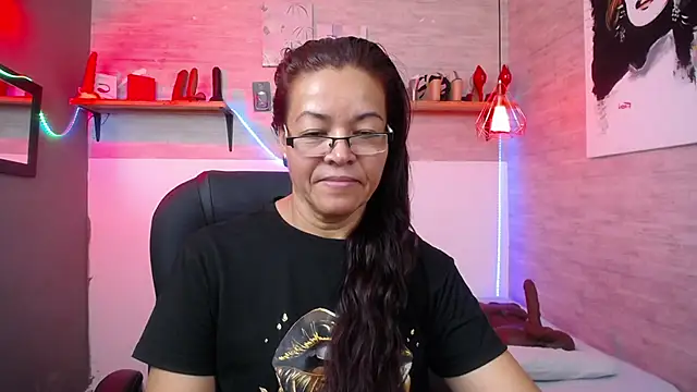 Snapshot of MaturePure chatting on September 11, 2025, 9:26 pm MaturePure online show from September 11, 2025, 9:26 pm