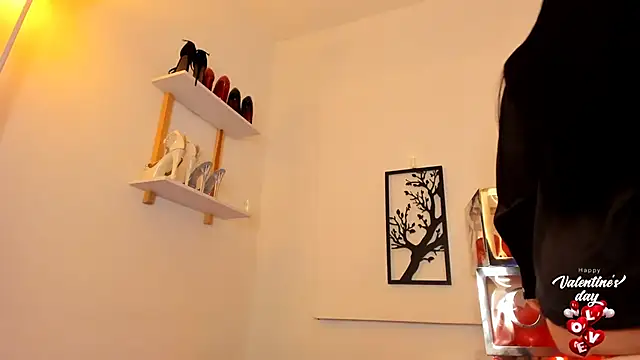 Snapshot of leslie_k chatting on February 15, 2025, 4:47 am leslie k online show from February 15, 2025, 4:47 am