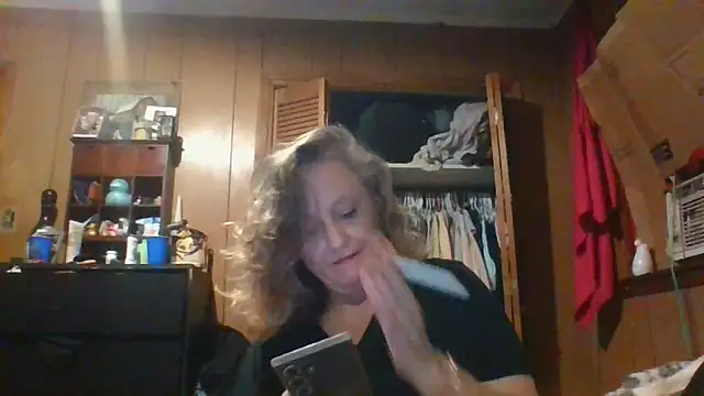 Snapshot of stormynight1 chatting on May 29, 2026, 10:43 am stormynight1 online show from May 29, 2026, 10:43 am
