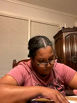 ebonyred online show from October 21, 2025, 12:00 am