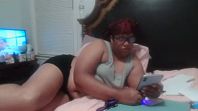 Snapshot of ebonyred chatting on May 21, 2026, 3:26 am ebonyred online show from May 21, 2026, 3:26 am
