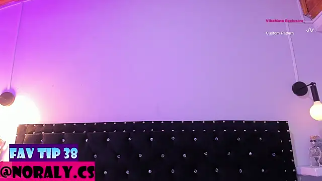 Snapshot of hey_noraly chatting on January 10, 2026, 4:08 am hey noraly online show from January 10, 2026, 4:08 am