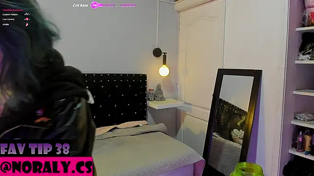 Snapshot of hey_noraly chatting on March 28, 2026, 4:24 am hey noraly online show from March 28, 2026, 4:24 am