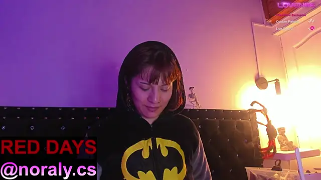 hey noraly online show from November 3, 2025, 4:07 am