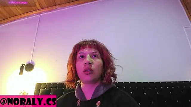 Snapshot of hey_noraly chatting on February 13, 2026, 4:12 am hey noraly online show from February 13, 2026, 4:12 am