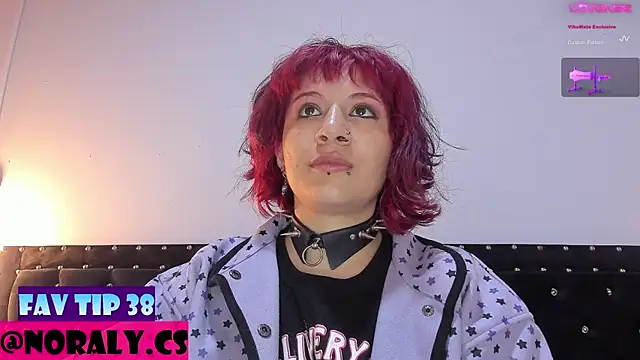 Snapshot of hey_noraly chatting on January 12, 2026, 4:08 am hey noraly online show from January 12, 2026, 4:08 am