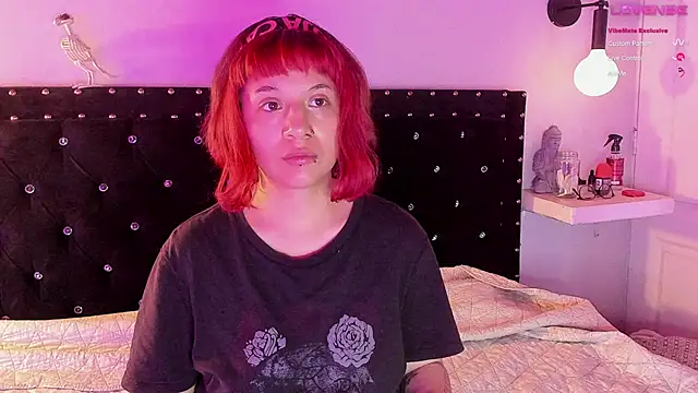 Snapshot of hey_noraly chatting on February 17, 2026, 4:10 am hey noraly online show from February 17, 2026, 4:10 am