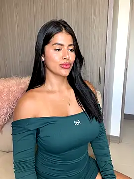 MelissaWaltton online show from November 12, 2025, 7:07 pm