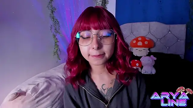 Snapshot of arysUwU chatting on March 1, 2025, 1:32 am arysUwU online show from March 1, 2025, 1:32 am