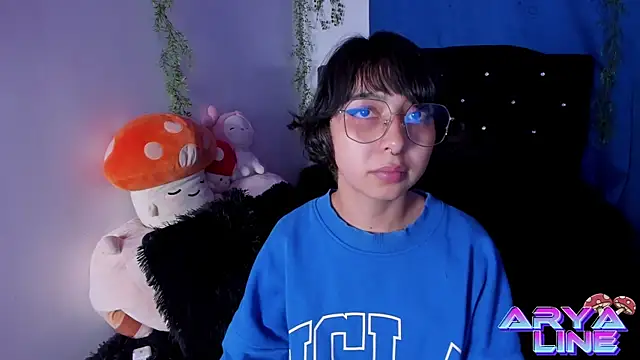 Snapshot of arysUwU chatting on February 22, 2025, 1:22 am arysUwU online show from February 22, 2025, 1:22 am