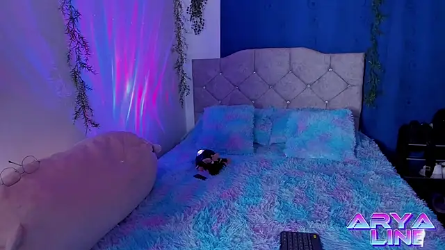 Snapshot of arysUwU chatting on March 15, 2025, 3:18 am arysUwU online show from March 15, 2025, 3:18 am