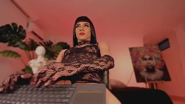 Taylor  foxxx online show from March 21, 2025, 4:06 am