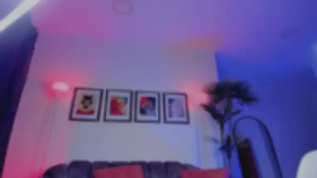 Taylor  foxxx online show from September 11, 2025, 5:18 am