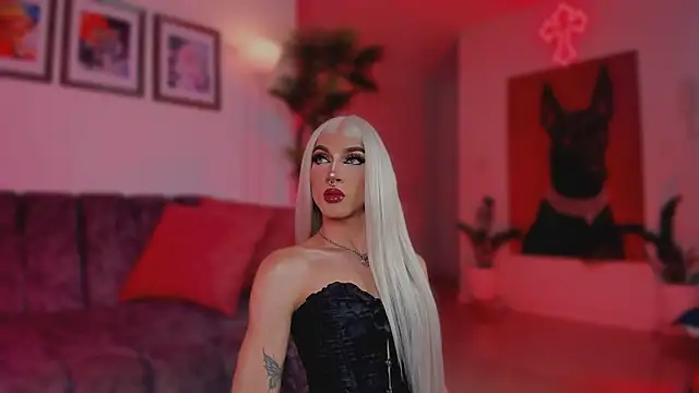 Taylor  foxxx online show from March 5, 2026, 3:47 am