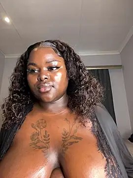 Snapshot of Honeycoco0211 chatting on April 7, 2026, 6:15 am Honeycoco0211 online show from April 7, 2026, 6:15 am