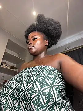 Snapshot of Honeycoco0211 chatting on March 8, 2026, 9:34 am Honeycoco0211 online show from March 8, 2026, 9:34 am