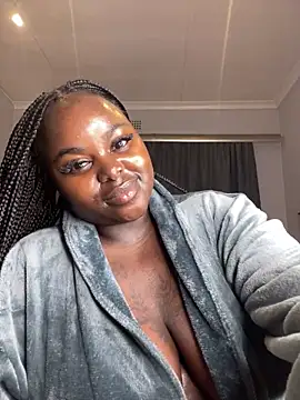 Snapshot of Honeycoco0211 chatting on May 16, 2026, 1:48 am Honeycoco0211 online show from May 16, 2026, 1:48 am