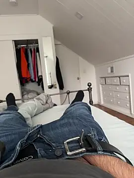 Snapshot of bwcalexander chatting on April 5, 2026, 10:05 pm bwcalexander online show from April 5, 2026, 10:05 pm