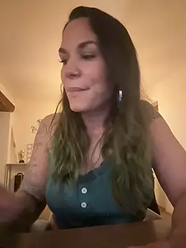 Lady Knaller online show from March 15, 2026, 7:54 pm