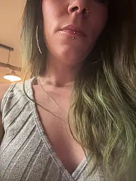 Snapshot of Lady_Knaller chatting on February 7, 2026, 8:39 pm Lady Knaller online show from February 7, 2026, 8:39 pm