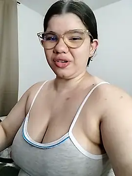Danzel1105 online show from May 16, 2026, 12:26 pm