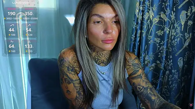 Snapshot of tattooedBabyy chatting on November 15, 2025, 7:45 am tattooedBabyy online show from November 15, 2025, 7:45 am