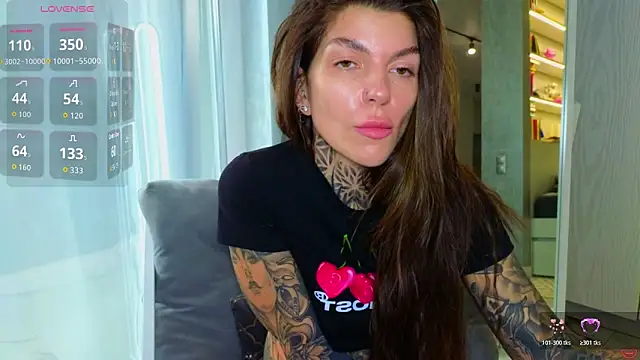Snapshot of tattooedBabyy chatting on March 30, 2026, 9:11 am tattooedBabyy online show from March 30, 2026, 9:11 am