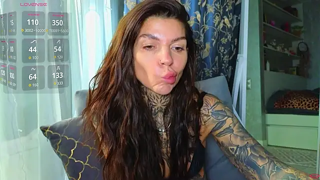 Snapshot of tattooedBabyy chatting on March 15, 2026, 9:49 am tattooedBabyy online show from March 15, 2026, 9:49 am