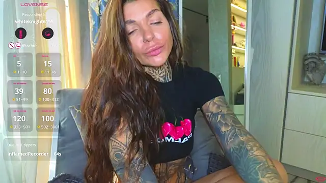Snapshot of tattooedBabyy chatting on March 11, 2026, 9:47 am tattooedBabyy online show from March 11, 2026, 9:47 am