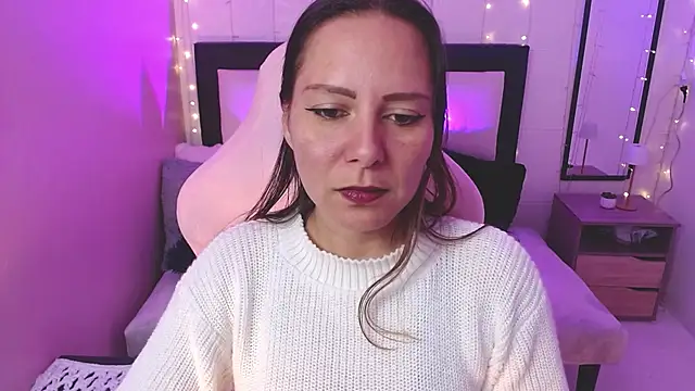 Snapshot of camila_delarosa chatting on August 3, 2026, 8:26 pm camila delarosa online show from August 3, 2026, 8:26 pm